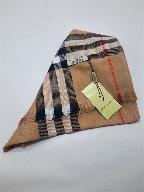burberry packaging tartan